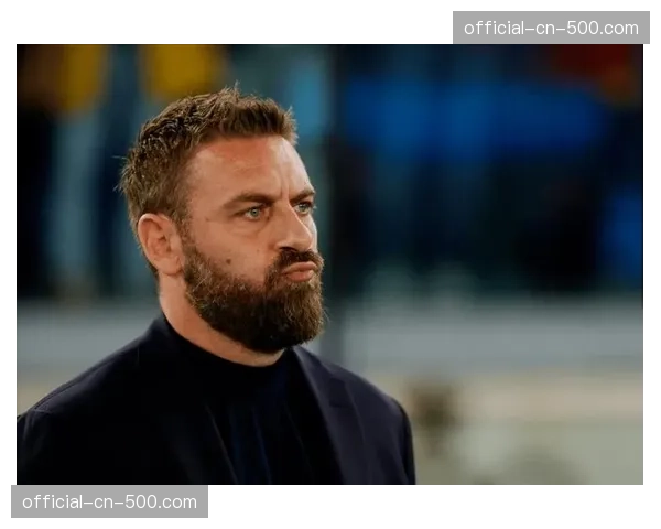 罗马2-1逆转，德罗西赛后称赞全队“用双腿跑出了一场胜利”