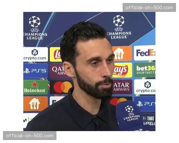 卡马文加两黄变一红被罚下：皇马少一人作战，拜仁终场前连入两球逆转